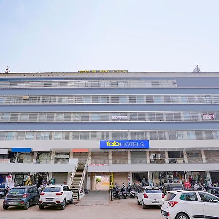 Fabhotel Hill Park I Вадодара Екстериор снимка